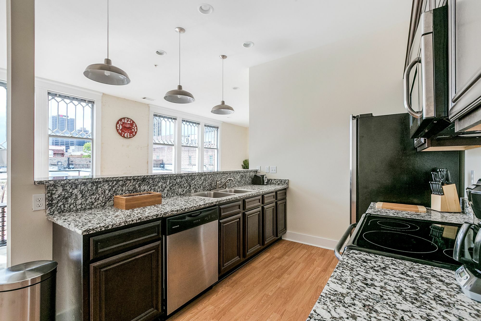 Airy 1Br In Arts/Warehouse District By Sonder Apartment New Orleans Exterior photo