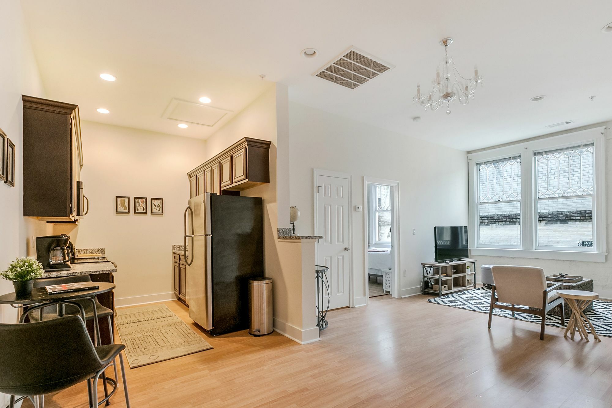 Airy 1Br In Arts/Warehouse District By Sonder Apartment New Orleans Exterior photo
